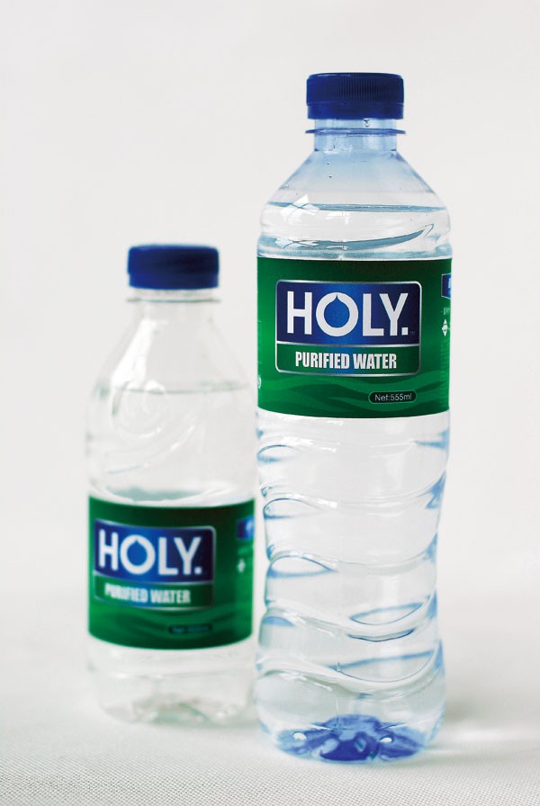 豪利生物 HOLY 590ML饮用纯净水外包装效果图